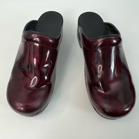 Dansko Burgundy Maroon Patent Leather Nursing Slip On Mule Work Shoes 8.5-9 39 - Picture 7 of 11